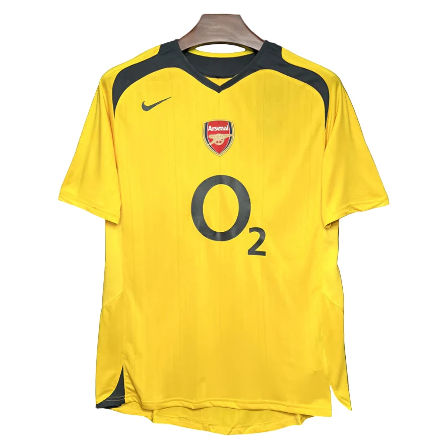 Arsenal 05/06 Away
